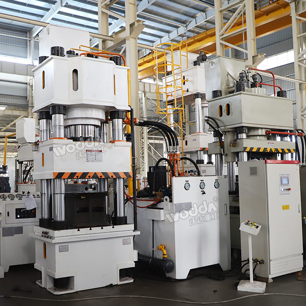 315噸液壓機(jī) 315噸液壓機(jī)