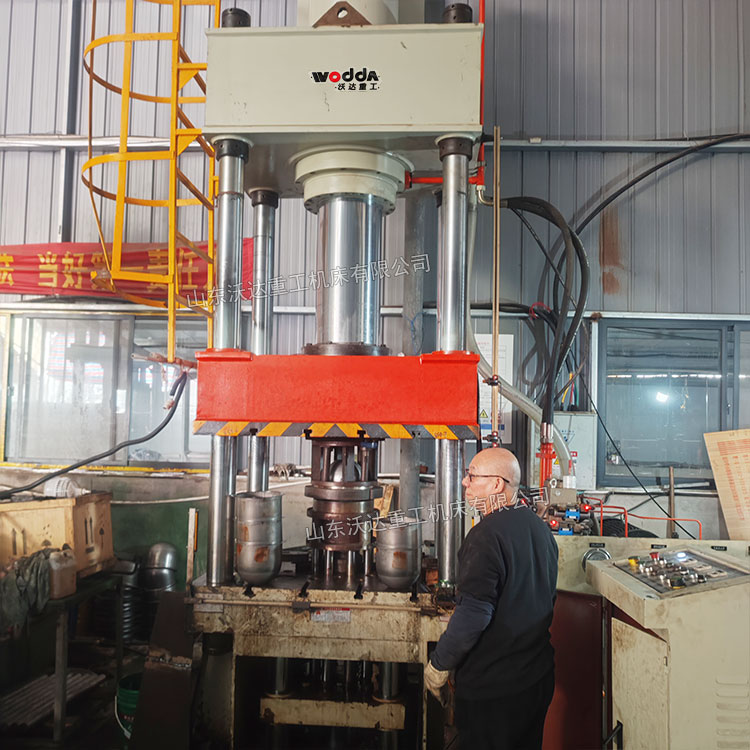 315噸拉伸液壓機(jī)帶液壓墊 315噸拉伸液壓機(jī)帶液壓墊