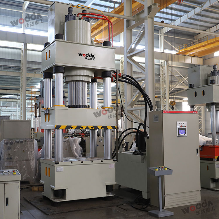 500噸四柱拉伸液壓機(jī) 500噸四柱拉伸液壓機(jī)