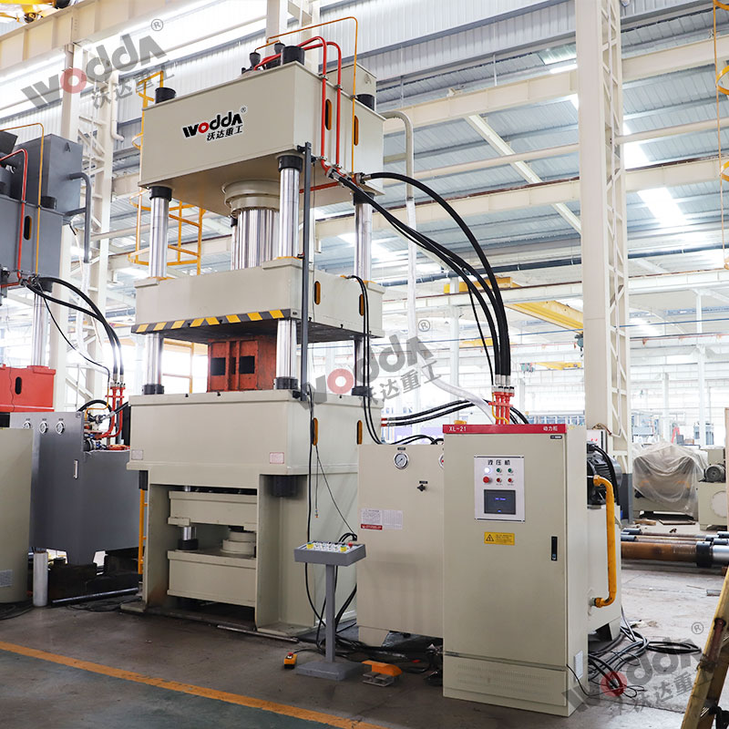 500噸拉伸液壓機(jī) 500噸拉伸液壓機(jī)