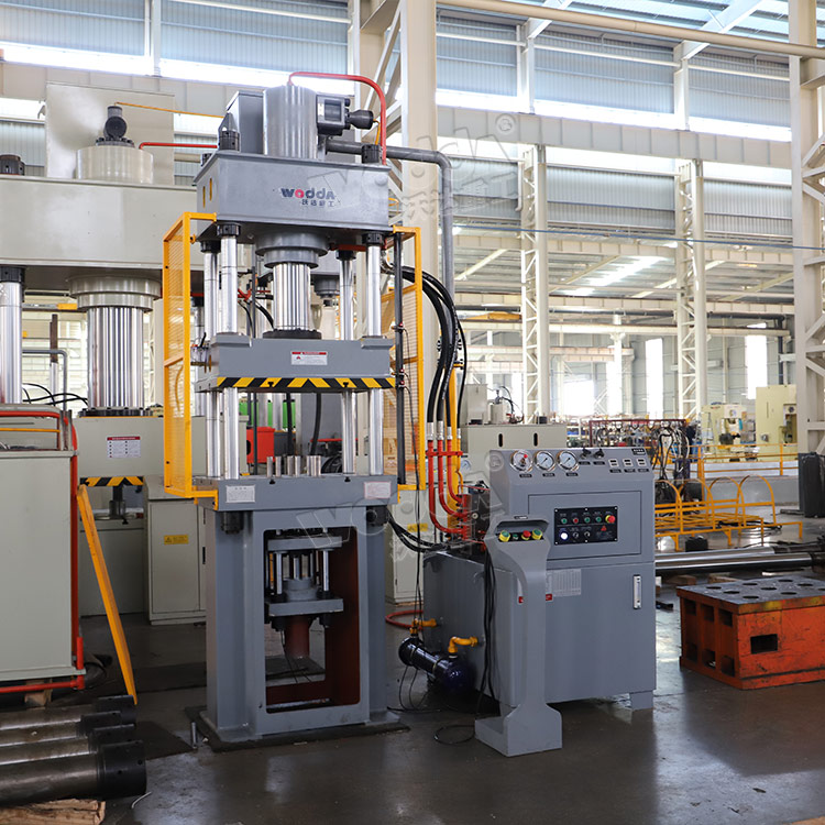 100噸四柱拉伸機(jī) 100噸四柱拉伸機(jī)