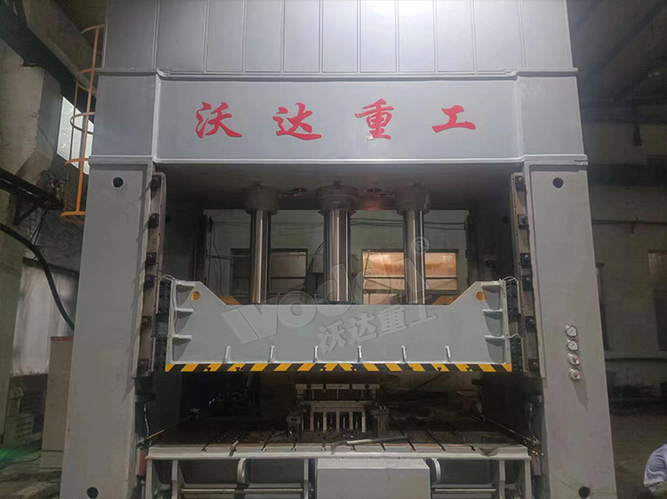 630噸框架式液壓機 630噸框架式液壓機