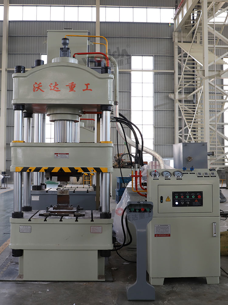 200噸三梁四柱液壓機(jī)(粉末成型液壓機(jī)) 200噸三梁四柱液壓機(jī)(粉末成型液壓機(jī))