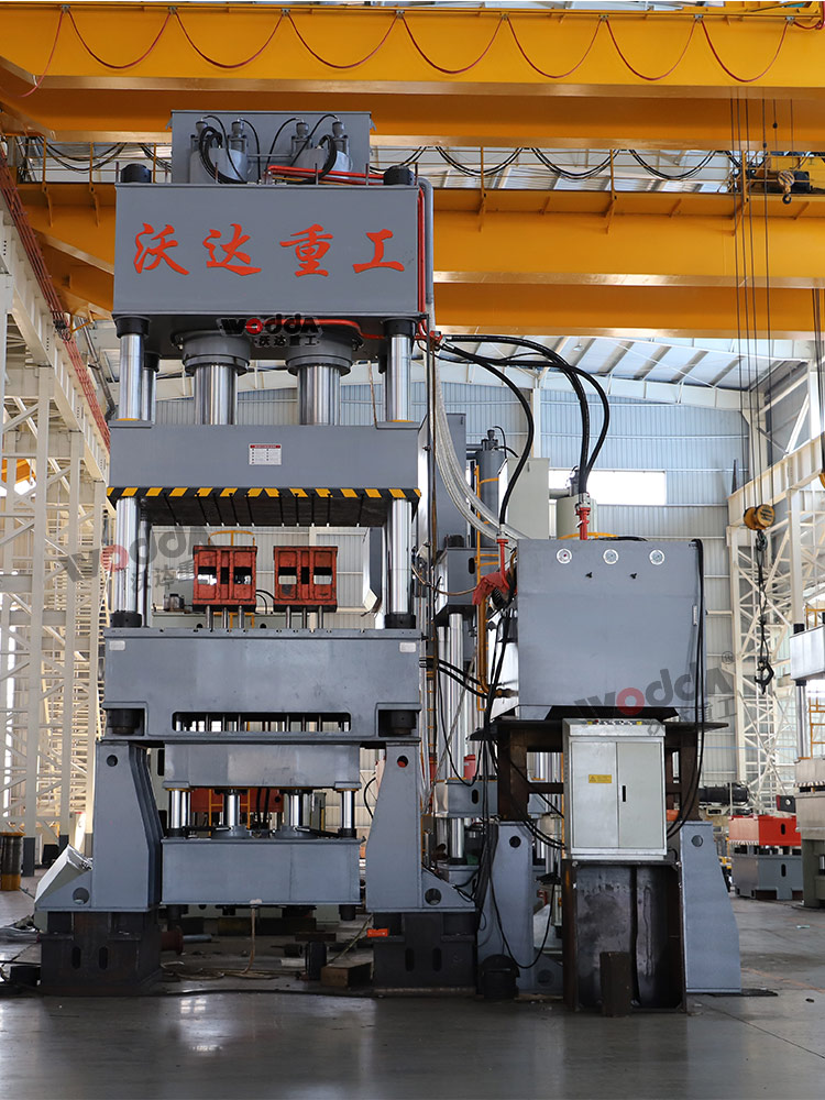 1000噸液壓頂拉伸機(jī) 1000噸液壓頂拉伸機(jī)